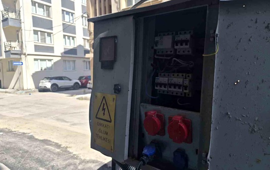 Eskişehir'de Tehlikeli Elektrik Panosu