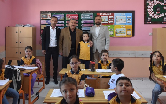 Sınıf Başkanı Vaadini Yerine Getirdi
