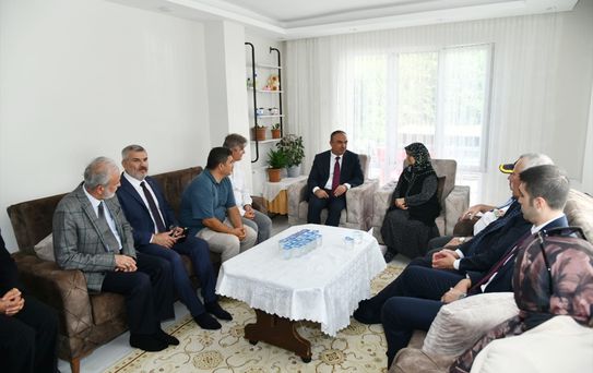 Vali Soytürk Hastaneye Ziyaret ve Taziye