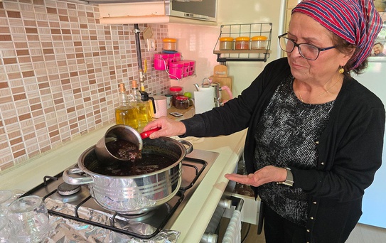 Eşinin hastalığına çare ararken buldu! Deva olmadığı dert yok
