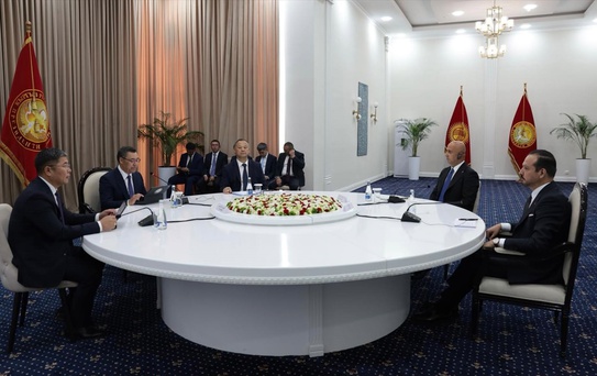 Zorlu: Yapay zeka vicdan üretmez, irfanımız verecek