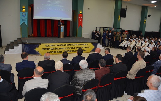 Sultan Alparslan İmam Hatip'te İcazet Merasimi