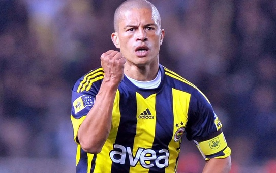 İsmail Kartal'ın açıklandığını gören Alex hemen telefona sarıldı