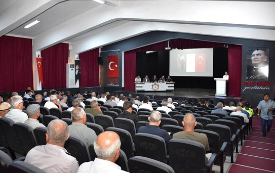 Salihli'de muhtarlar toplantısı yapıldı: Talepler ve sorunlar masaya yatırıldı