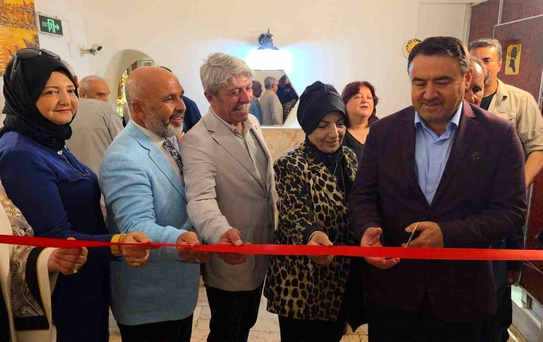 Tarihi Küçük Hamam sanatla yeniden hayat buldu