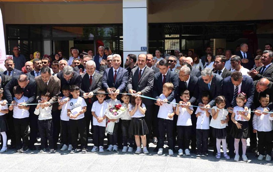 Bakan Bolat: Bilgiyle ticaret, ahlakla irfan buluşacak