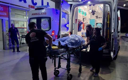 Kozan'da Araç Uçurumdan Düştü