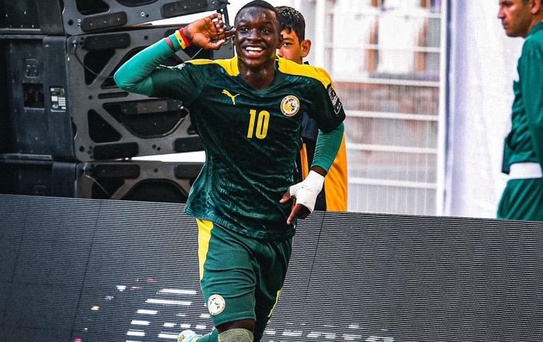 Amara Diouf, Fenerbahçe için İstanbul'da