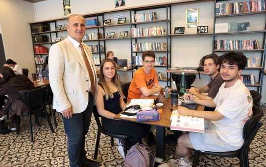 Başkan Kaya'dan YKS öncesi öğrencilere moral ziyareti