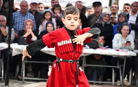 Gölpazarı'nda Uluslararası Kiraz Festivali