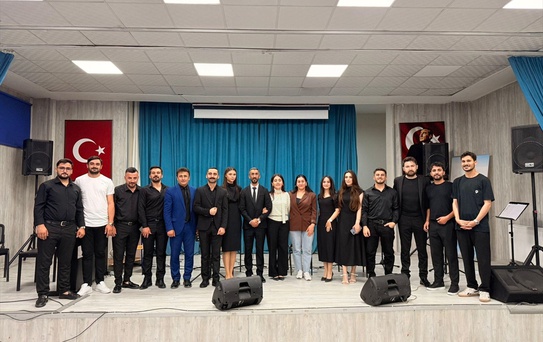 Hakkari'de Çocuk Korosu Müzik Dinletisi