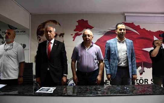 KASKF Genel Kurulu'nda Mutlu Önal Güven Tazeledi