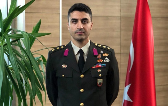 Kılıçlı yemin sonrası ihraç edilen tabur komutanı için göreve iade kararı