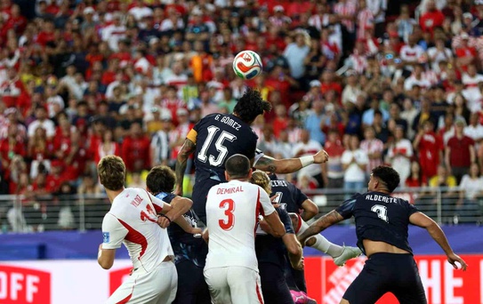 A Milli Takım Paraguay'a 0-1 Yenik Durumda