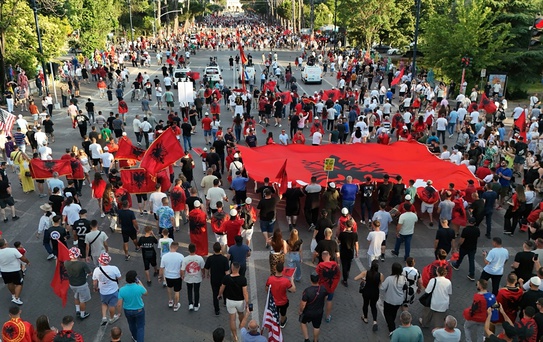 Arnavutluk'ta Trump bağlantılı turizm projesine 21 gündür protesto
