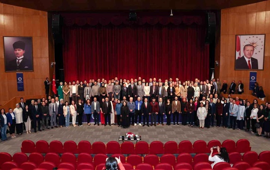 Atatürk Üniversitesinde akademik üretkenlik ödüllendirildi