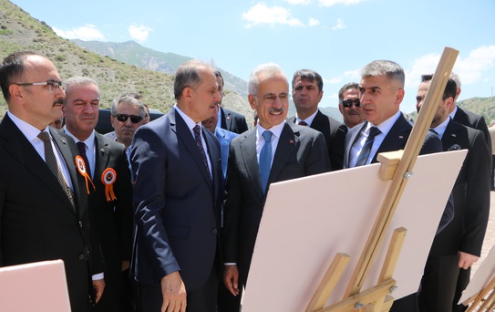 Hakkari'de terör yerine barış ve kalkınma