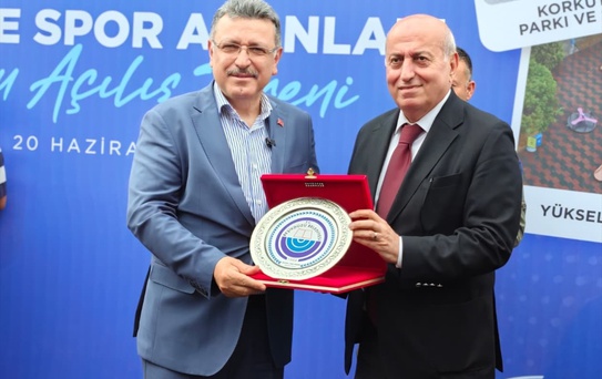 Beşikdüzü'nde Yeni Çocuk Parkları Açıldı