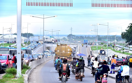 Çin'den Kamerun'a Gıda Yardımı
