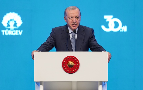 Cumhurbaşkanı Erdoğan: LGBT sapkınlığı gençlere enjekte ediliyor