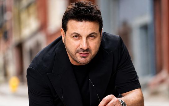 Davut Güloğlu dede oldu! İşte torunuyla ilk fotoğrafı