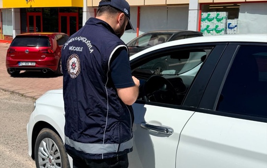Kırşehir'de 12 düzensiz göçmen yakalandı