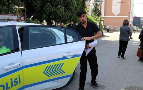 Sınav Heyecanı: Kimlik Unutma ve Öğretmenin Azmi