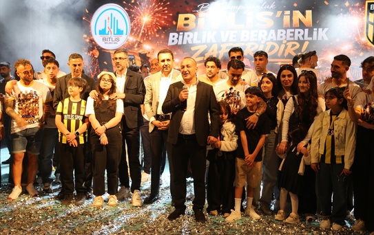 Bitlis 1916 Spor'un Şampiyonluğu Kutlandı