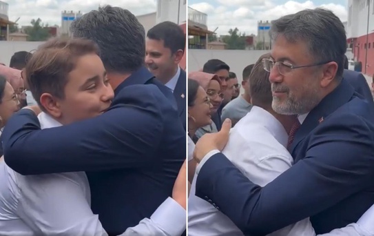 Fenerbahçe'yi duyan Bakan Yumaklı çocuğa bir daha sarıldı