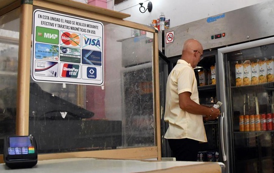 Küba ABD'yi Petrol Ablukasıyla Suçladı