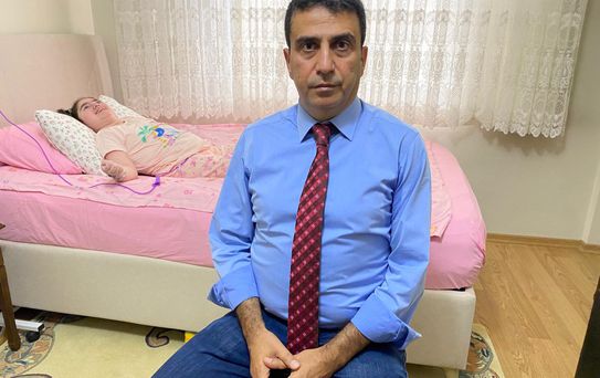 Antibiyotik iğnesi sonrası engelli kalan Merve Sena'nın davasında doktora 4 yıl hapis talebi