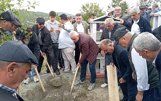Rıza Çalımbay'ın annesi Fatma Çalımbay son yolculuğuna uğurlandı