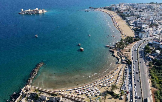 Mersin Kızkalesi'nde Yoğun Sıcaklık ve Tatil Hazırlıkları
