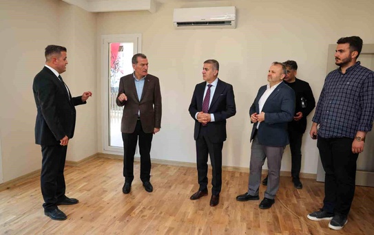 Zeytinburnu'nda Alya Merkezefendi Konutları'nın anahtar teslim töreni gerçekleştirildi