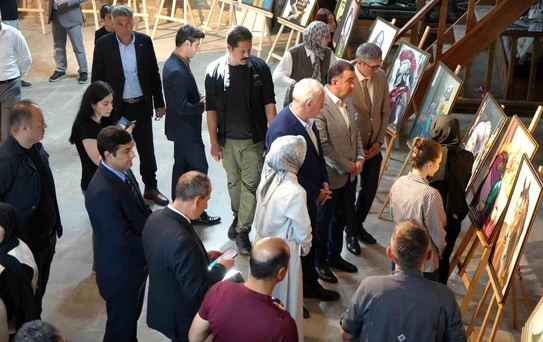 Bayburt'ta Yıl Sonu Sanat Sergisi Açıldı