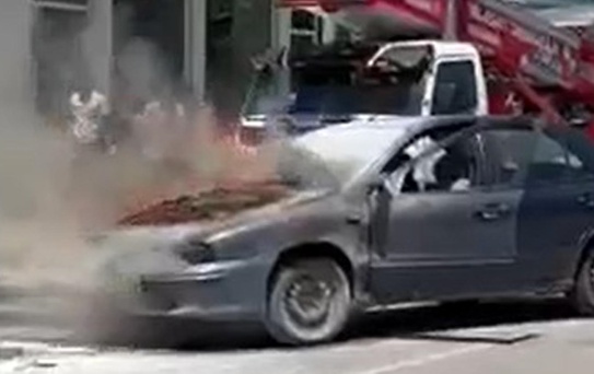 Erzurum'da Araç Yangını