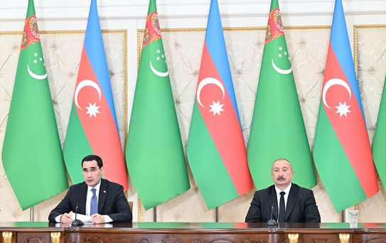 Türkmenistan ve Azerbaycan Liderleri Görüşme Gerçekleştirdi