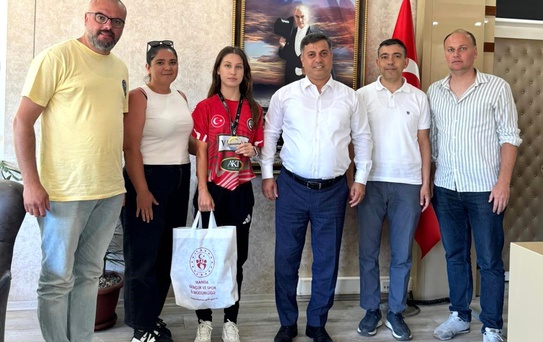 Nazife Tuncel Gümüş Madalya Kazandı