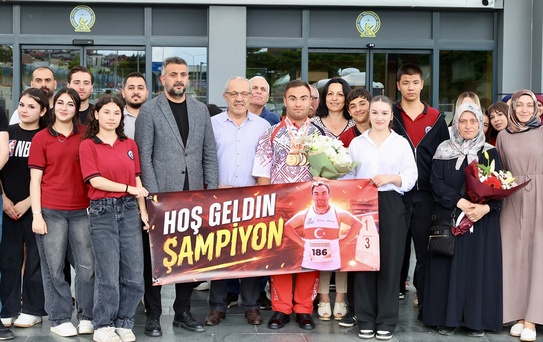 Abdullah İnan, 7 Madalyayla Döndü