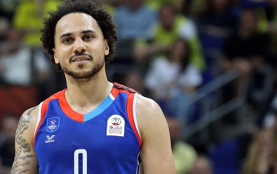Fenerbahçe Beko, Shane Larkin için devrede