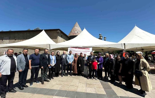 Erzurum'da Hayır Çarşısı Büyük İlgi Gördü