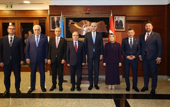 Kurtulmuş Bakü Büyükelçiliğini Ziyaret Etti