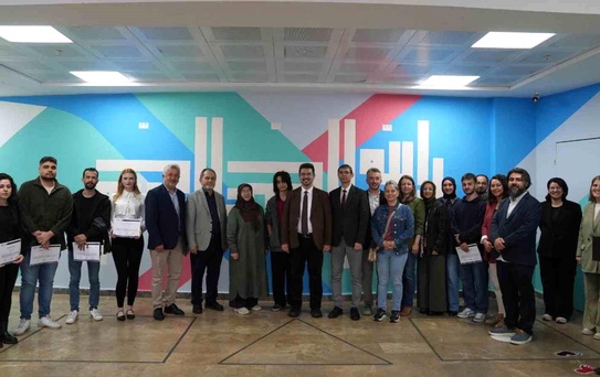 Kardemir Lisesi Duvarları Sanatla Yenilendi