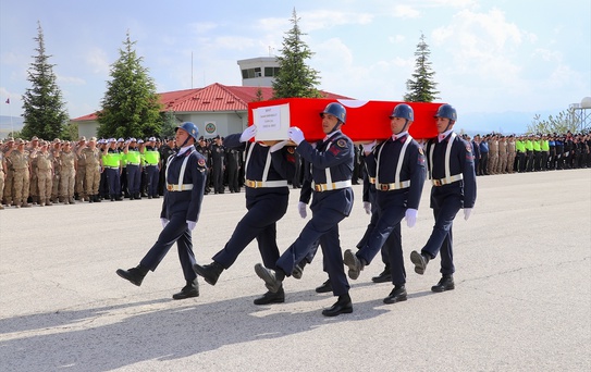Van'da Şehit Jandarma Uzman Çavuş Samet Karabulut Adana'ya Uğurlandı