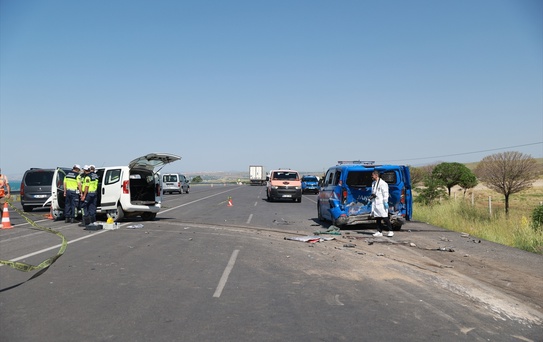 Van'da Jandarma Aracına Çarpma: 1 Şehit, 5 Yaralı