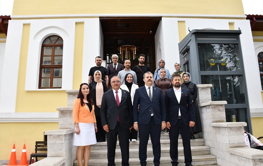 Engelli Öğrencilerden Yıl Sonu Sergisi