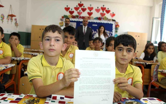 Bakan Tekin, Öğrencilere Mektup Gönderdi
