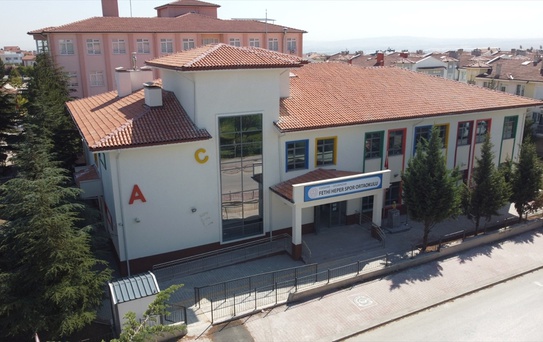 Fethi Heper'in İsimli Ortaokulda Gelecek Nesil Yetişiyor