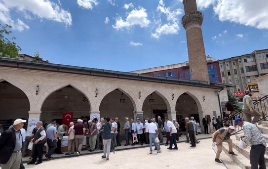 Sivas'ta Aşure İkramı