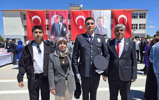 Terör gazisi olan babasıyla birlikte gurur dolu anlar yaşadı